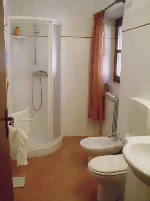 Camera Matrimoniale con Servizi Igienici Privati Esterni